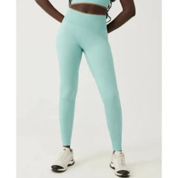Outdoor Voices Seamless Rib 7/8 Legging in Storm Size M‎ NWT - Picture 1 of 10